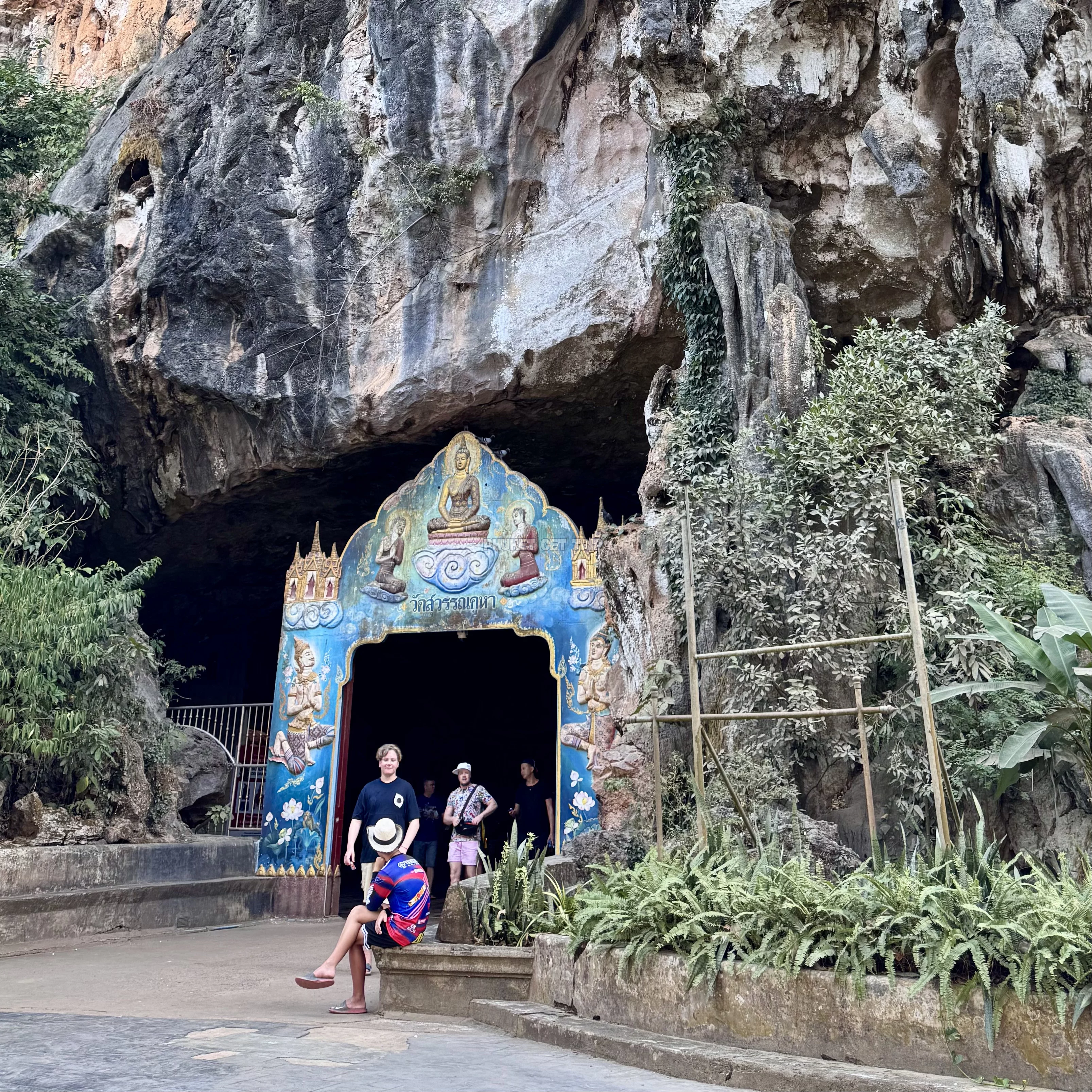 Као Лак + купание со слоном