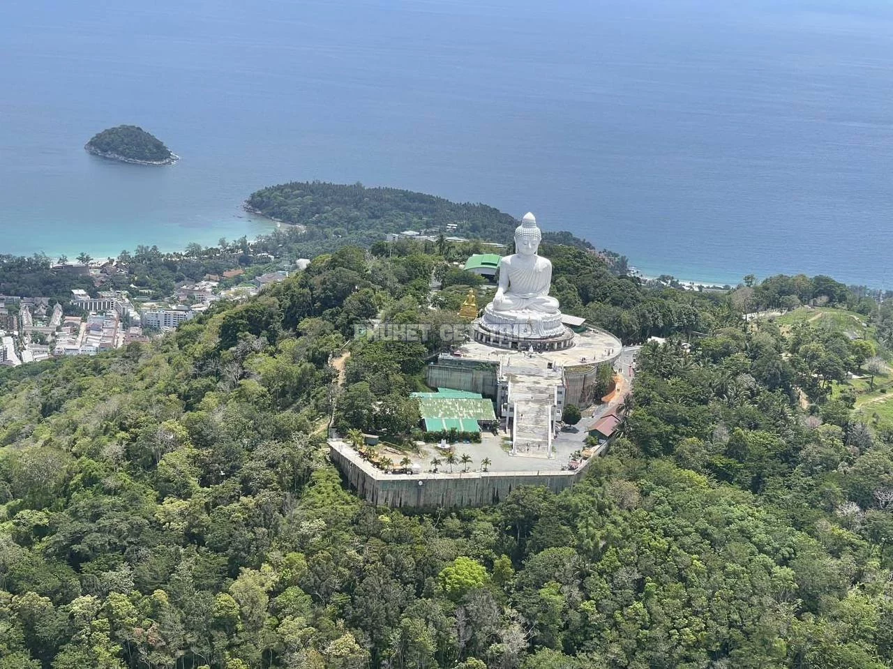 Полет на самолете над Пхукетом и островами