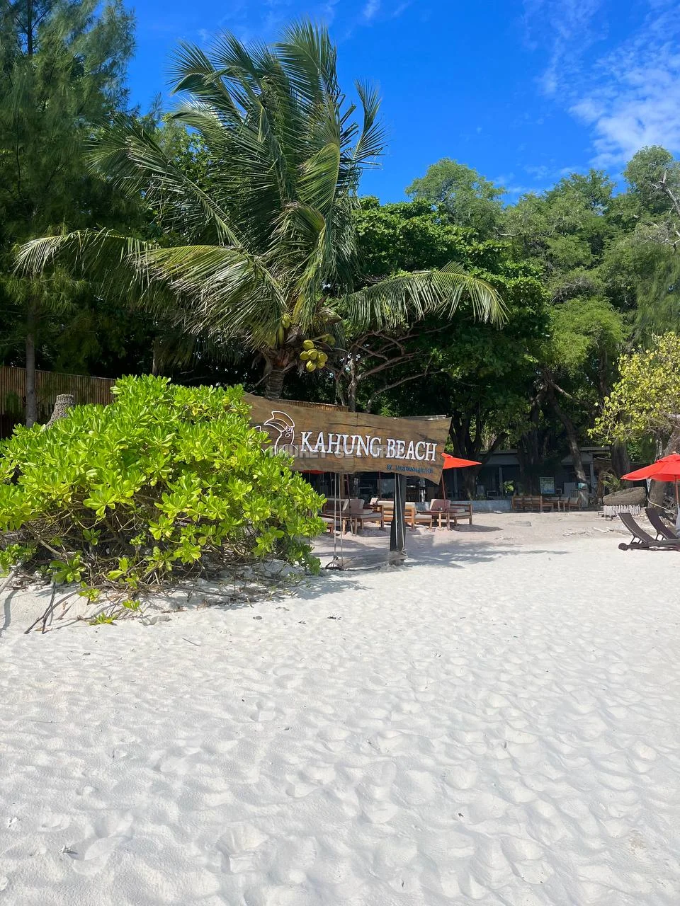 Остров Корал пляж Кахунг