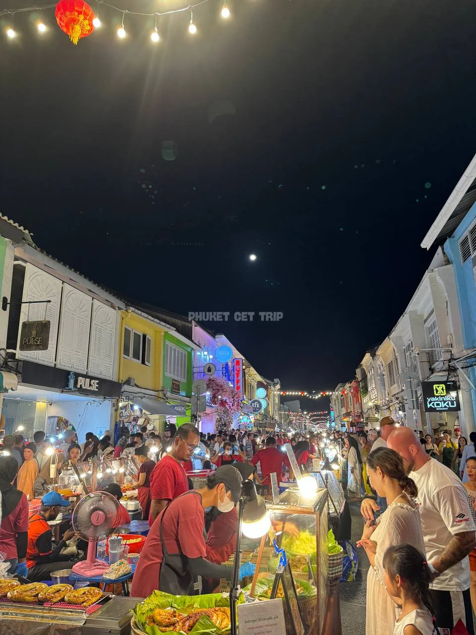 Обзорная экскурсия + воскресный рынок в Пхукет Тауне