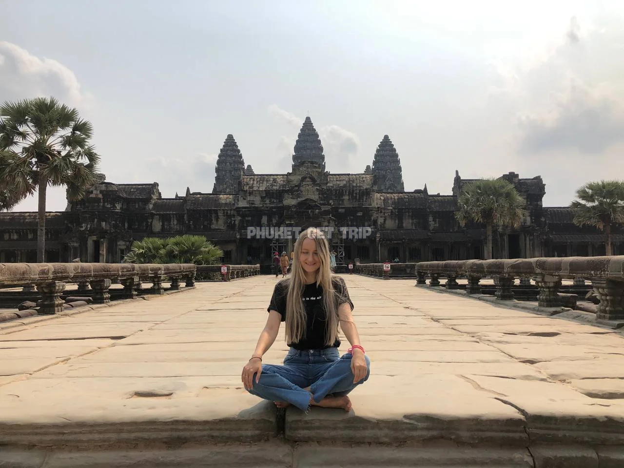 Экскурсия их Пхукета в Камбоджу