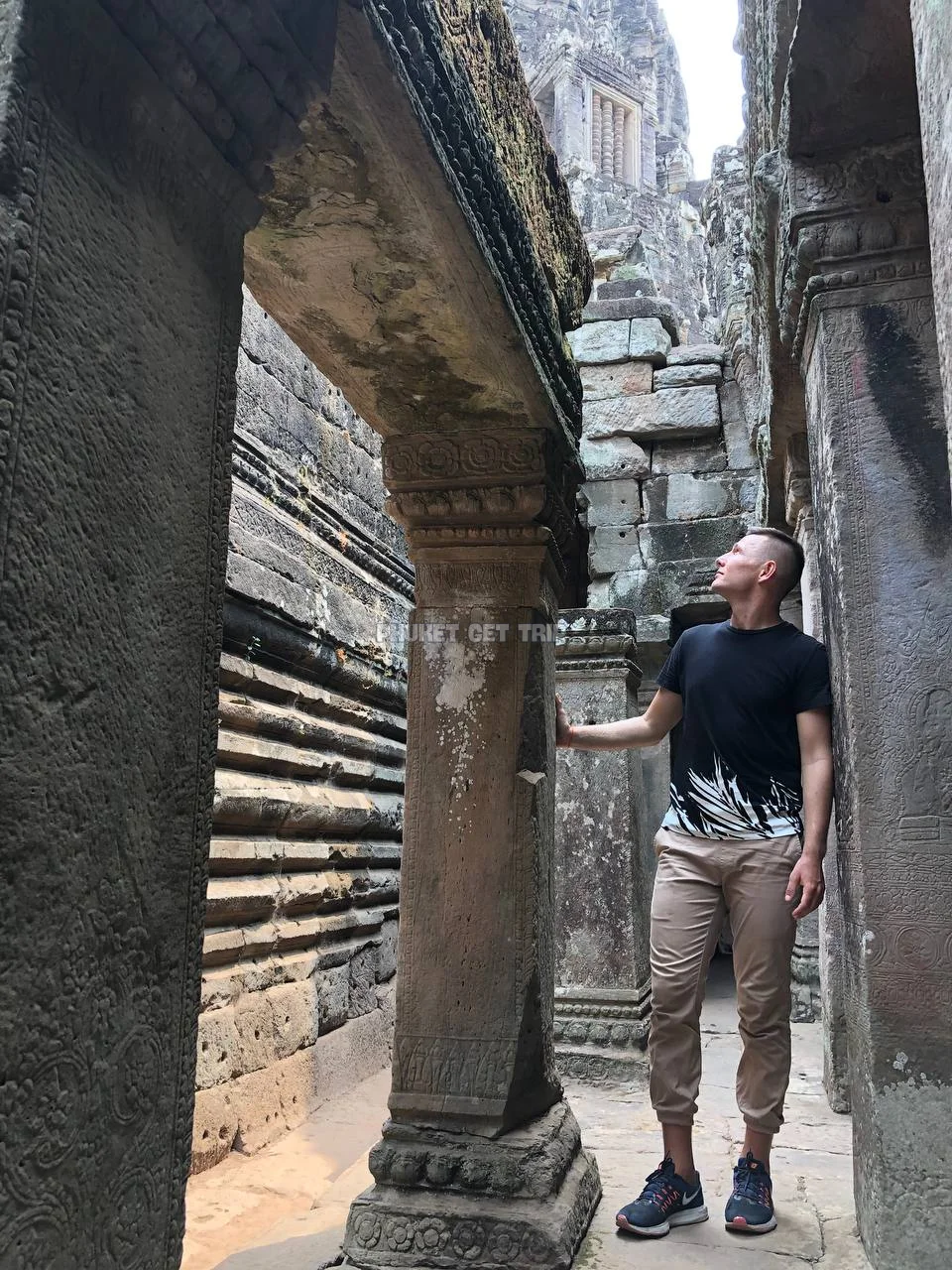 Экскурсия их Пхукета в Камбоджу